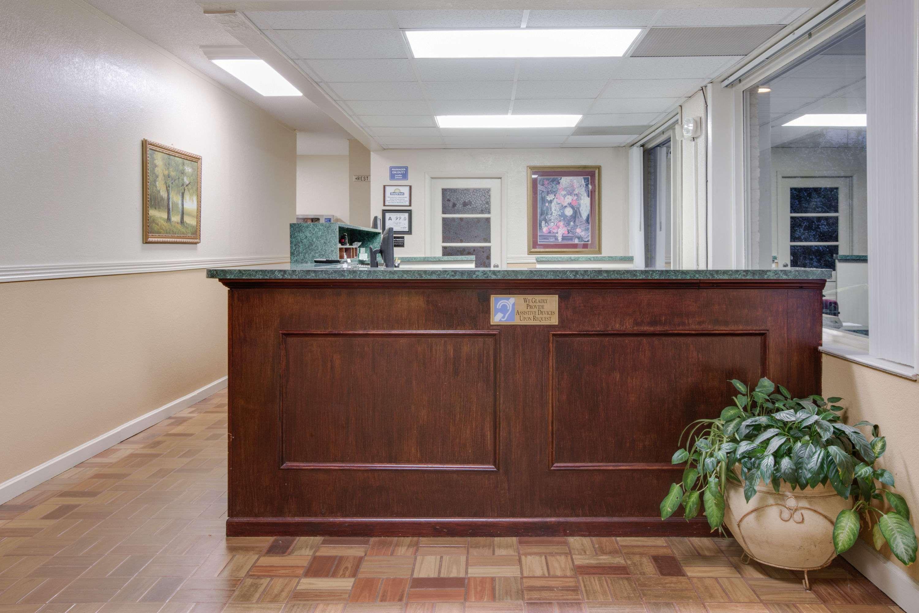 Days Inn By Wyndham Asheville West Candler Esterno foto